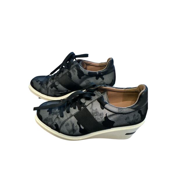 Linea Paolo Camouflage Wedge Sneakers – US 9.5, Hidden Wedge, Sporty Camo - Picture 2 of 9